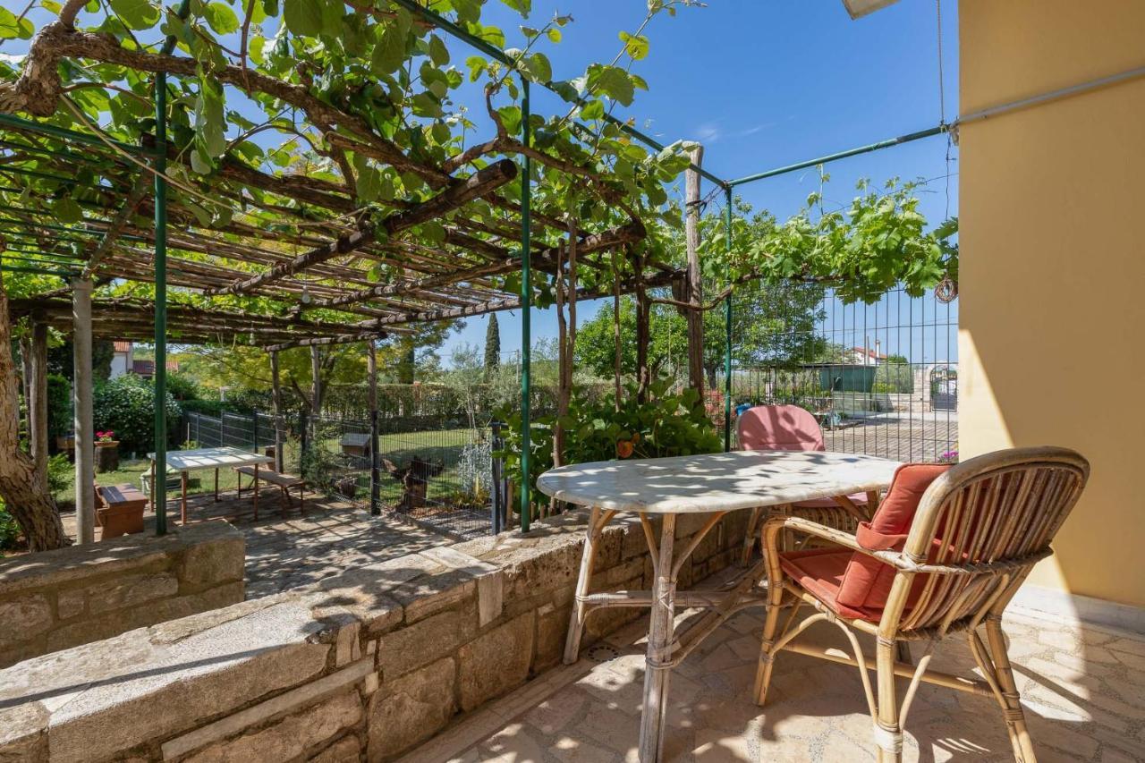 Appartement Silva à Poreč Extérieur photo